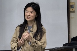 基龍米克斯生物科技股份有限公司許嘉如副總經理蒞系演講圖片